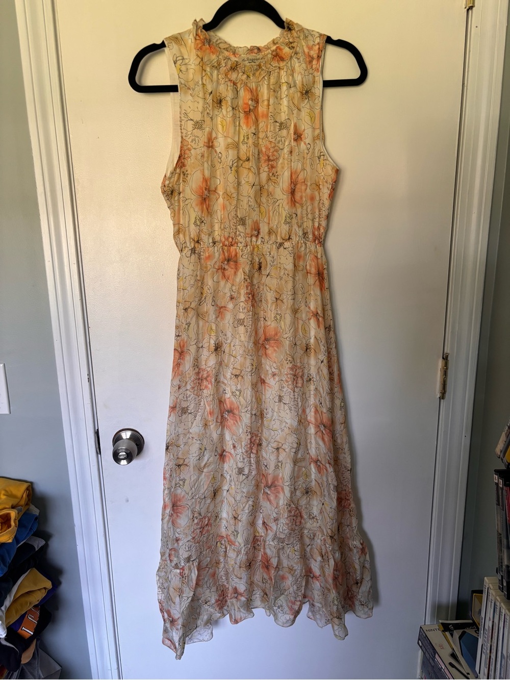 Sleeveless Floral Midi Dress in Cream with Peach Blossoms